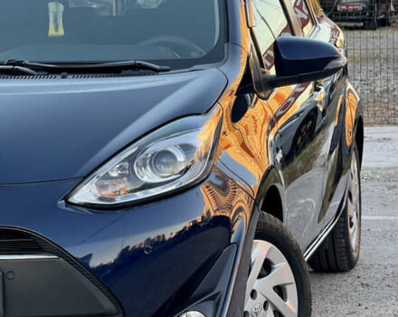 Синий Тойота Aqua, объемом двигателя 1.5 л и пробегом 81 тыс. км за 12000 $, фото 52 на Automoto.ua