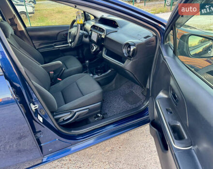 Синий Тойота Aqua, объемом двигателя 1.5 л и пробегом 81 тыс. км за 12000 $, фото 35 на Automoto.ua