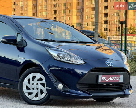 Синий Тойота Aqua, объемом двигателя 1.5 л и пробегом 81 тыс. км за 12000 $, фото 64 на Automoto.ua