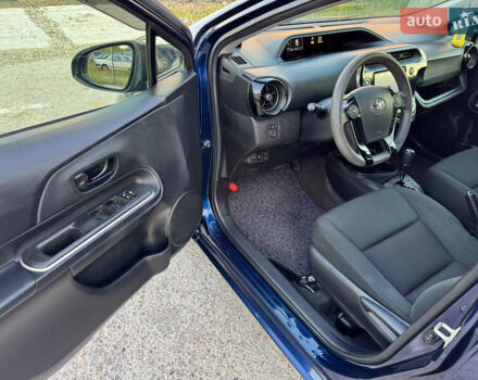 Синий Тойота Aqua, объемом двигателя 1.5 л и пробегом 81 тыс. км за 12000 $, фото 17 на Automoto.ua
