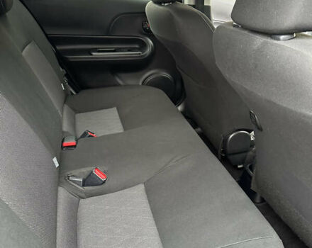 Синий Тойота Aqua, объемом двигателя 1.5 л и пробегом 50 тыс. км за 14400 $, фото 23 на Automoto.ua