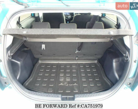 Синий Тойота Aqua, объемом двигателя 1.5 л и пробегом 98 тыс. км за 13000 $, фото 28 на Automoto.ua