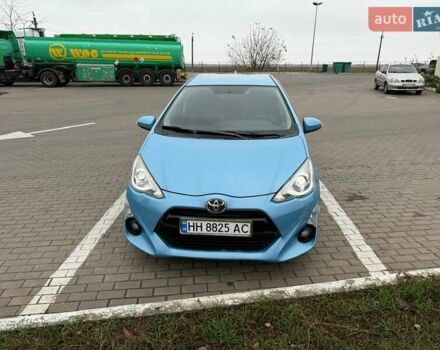 Синий Тойота Aqua, объемом двигателя 1.5 л и пробегом 112 тыс. км за 10500 $, фото 1 на Automoto.ua