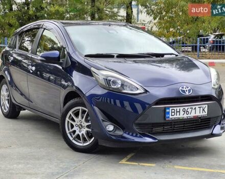 Синий Тойота Aqua, объемом двигателя 1.5 л и пробегом 76 тыс. км за 12799 $, фото 1 на Automoto.ua