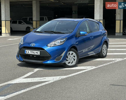 Синий Тойота Aqua, объемом двигателя 1.5 л и пробегом 65 тыс. км за 12500 $, фото 1 на Automoto.ua