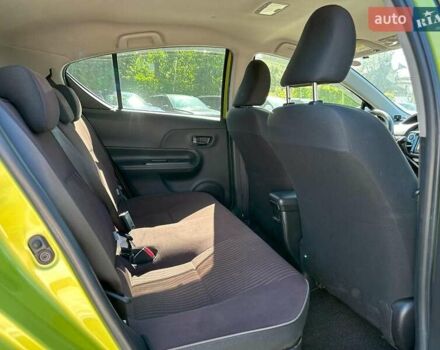 Зелений Тойота Aqua, об'ємом двигуна 1.5 л та пробігом 112 тис. км за 10940 $, фото 11 на Automoto.ua