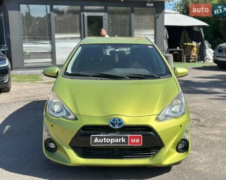 Зелений Тойота Aqua, об'ємом двигуна 1.5 л та пробігом 112 тис. км за 10940 $, фото 1 на Automoto.ua