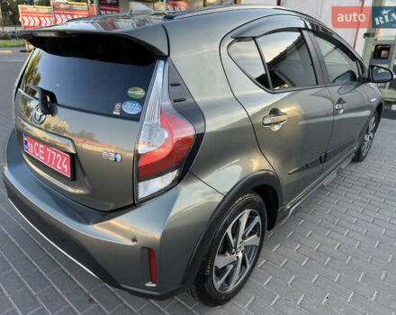 Зелений Тойота Aqua, об'ємом двигуна 1.5 л та пробігом 62 тис. км за 14950 $, фото 44 на Automoto.ua