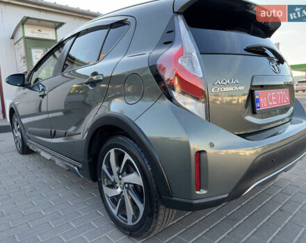 Зелений Тойота Aqua, об'ємом двигуна 1.5 л та пробігом 62 тис. км за 14950 $, фото 34 на Automoto.ua
