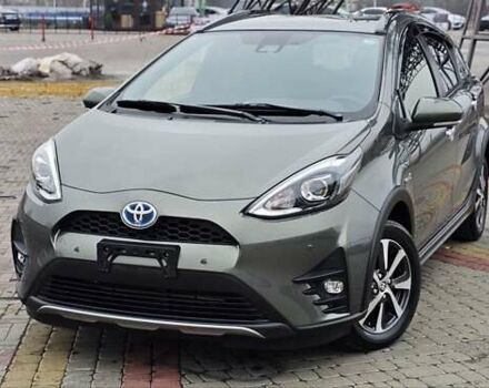 Зелений Тойота Aqua, об'ємом двигуна 1.5 л та пробігом 82 тис. км за 15900 $, фото 9 на Automoto.ua