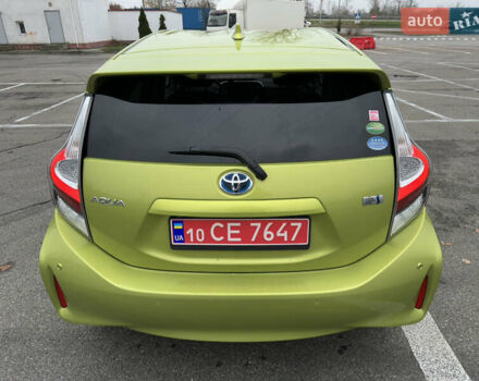 Зелений Тойота Aqua, об'ємом двигуна 1.5 л та пробігом 108 тис. км за 12900 $, фото 26 на Automoto.ua
