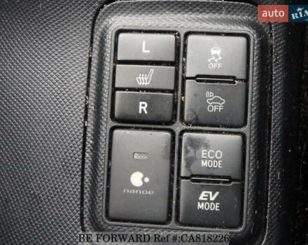 Зелений Тойота Aqua, об'ємом двигуна 1.5 л та пробігом 96 тис. км за 13500 $, фото 22 на Automoto.ua