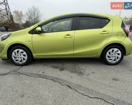 Зелений Тойота Aqua, об'ємом двигуна 1.5 л та пробігом 108 тис. км за 12900 $, фото 12 на Automoto.ua