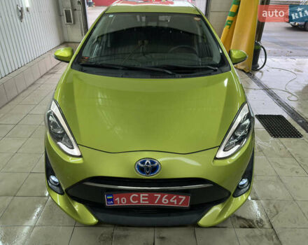 Зелений Тойота Aqua, об'ємом двигуна 1.5 л та пробігом 108 тис. км за 12900 $, фото 9 на Automoto.ua