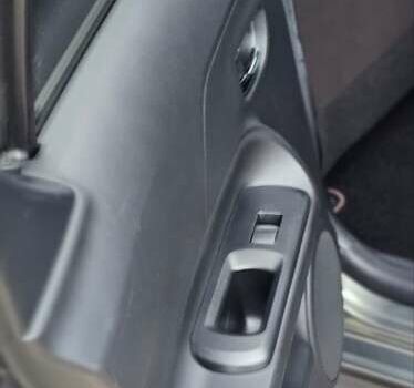 Зелений Тойота Aqua, об'ємом двигуна 1.5 л та пробігом 82 тис. км за 15900 $, фото 47 на Automoto.ua