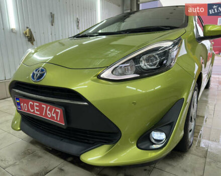 Зелений Тойота Aqua, об'ємом двигуна 1.5 л та пробігом 108 тис. км за 12900 $, фото 1 на Automoto.ua