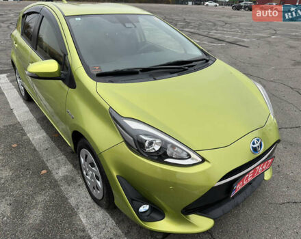 Зелений Тойота Aqua, об'ємом двигуна 1.5 л та пробігом 108 тис. км за 12900 $, фото 19 на Automoto.ua