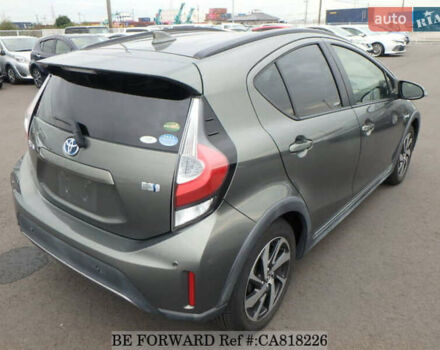 Зелений Тойота Aqua, об'ємом двигуна 1.5 л та пробігом 96 тис. км за 13500 $, фото 7 на Automoto.ua