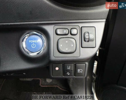 Зелений Тойота Aqua, об'ємом двигуна 1.5 л та пробігом 96 тис. км за 13500 $, фото 16 на Automoto.ua