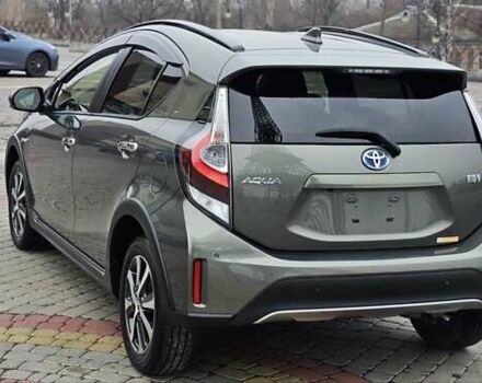 Зелений Тойота Aqua, об'ємом двигуна 1.5 л та пробігом 82 тис. км за 15900 $, фото 18 на Automoto.ua
