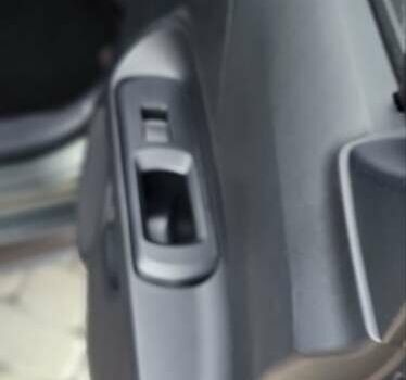 Зелений Тойота Aqua, об'ємом двигуна 1.5 л та пробігом 82 тис. км за 15900 $, фото 56 на Automoto.ua