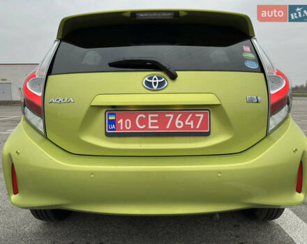Зелений Тойота Aqua, об'ємом двигуна 1.5 л та пробігом 108 тис. км за 12900 $, фото 27 на Automoto.ua