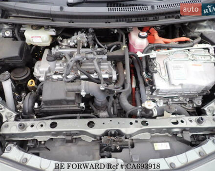 Зеленый Тойота Aqua, объемом двигателя 1.5 л и пробегом 58 тыс. км за 14600 $, фото 48 на Automoto.ua