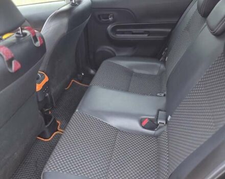 Оранжевый Тойота Aqua, объемом двигателя 1.5 л и пробегом 81 тыс. км за 11500 $, фото 19 на Automoto.ua