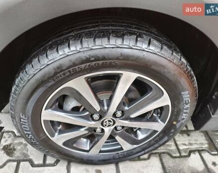 Оранжевый Тойота Aqua, объемом двигателя 1.5 л и пробегом 97 тыс. км за 13400 $, фото 32 на Automoto.ua