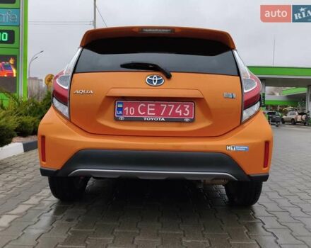 Оранжевый Тойота Aqua, объемом двигателя 1.5 л и пробегом 97 тыс. км за 13400 $, фото 6 на Automoto.ua