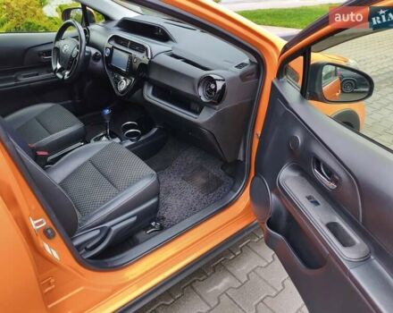 Оранжевый Тойота Aqua, объемом двигателя 1.5 л и пробегом 97 тыс. км за 13400 $, фото 19 на Automoto.ua