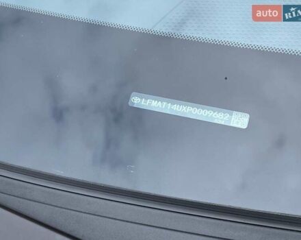 Белый Тойота bZ3, объемом двигателя 0 л и пробегом 85 тыс. км за 20666 $, фото 19 на Automoto.ua