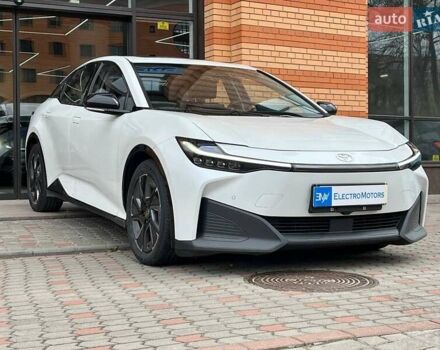 Белый Тойота bZ3, объемом двигателя 0 л и пробегом 85 тыс. км за 20666 $, фото 6 на Automoto.ua