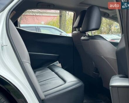 Белый Тойота bZ3, объемом двигателя 0 л и пробегом 85 тыс. км за 20666 $, фото 39 на Automoto.ua