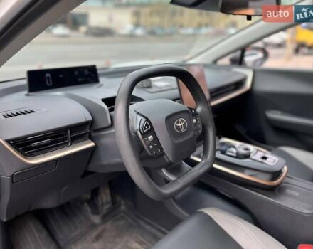 Белый Тойота bZ3, объемом двигателя 0 л и пробегом 85 тыс. км за 20666 $, фото 32 на Automoto.ua