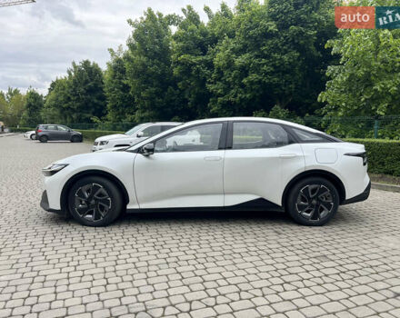 Белый Тойота bZ3, объемом двигателя 0 л и пробегом 1 тыс. км за 21900 $, фото 4 на Automoto.ua