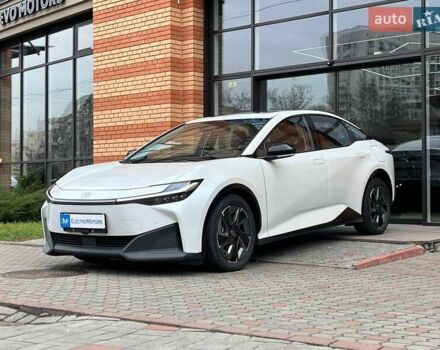 Белый Тойота bZ3, объемом двигателя 0 л и пробегом 85 тыс. км за 20666 $, фото 1 на Automoto.ua