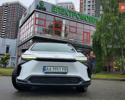 Білий Тойота bZ4X, об'ємом двигуна 0 л та пробігом 29 тис. км за 24500 $, фото 2 на Automoto.ua