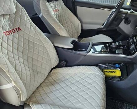Білий Тойота bZ4X, об'ємом двигуна 0 л та пробігом 16 тис. км за 23900 $, фото 14 на Automoto.ua
