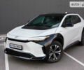 Белый Тойота bZ4X, объемом двигателя 0 л и пробегом 1 тыс. км за 26900 $, фото 1 на Automoto.ua