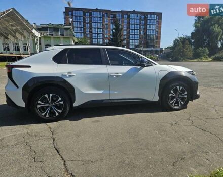 Білий Тойота bZ4X, об'ємом двигуна 0 л та пробігом 16 тис. км за 23900 $, фото 25 на Automoto.ua