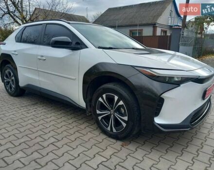 Білий Тойота bZ4X, об'ємом двигуна 0 л та пробігом 48 тис. км за 25300 $, фото 2 на Automoto.ua