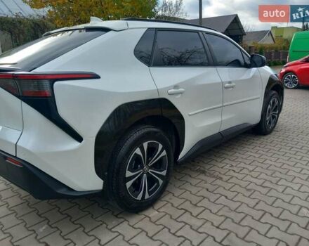 Білий Тойота bZ4X, об'ємом двигуна 0 л та пробігом 48 тис. км за 25300 $, фото 5 на Automoto.ua
