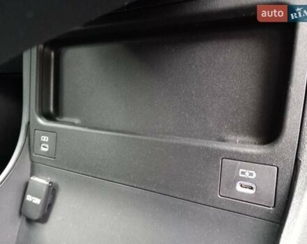 Білий Тойота bZ4X, об'ємом двигуна 0 л та пробігом 48 тис. км за 25300 $, фото 32 на Automoto.ua