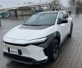 Белый Тойота bZ4X, объемом двигателя 0 л и пробегом 5 тыс. км за 24999 $, фото 1 на Automoto.ua