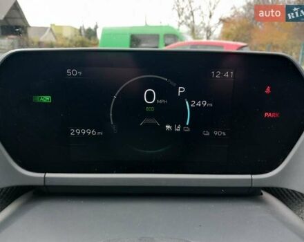 Білий Тойота bZ4X, об'ємом двигуна 0 л та пробігом 48 тис. км за 25300 $, фото 30 на Automoto.ua