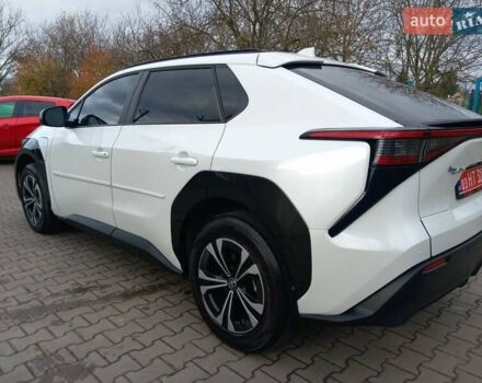 Білий Тойота bZ4X, об'ємом двигуна 0 л та пробігом 48 тис. км за 25300 $, фото 6 на Automoto.ua