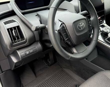 Белый Тойота bZ4X, объемом двигателя 0 л и пробегом 2 тыс. км за 27999 $, фото 118 на Automoto.ua