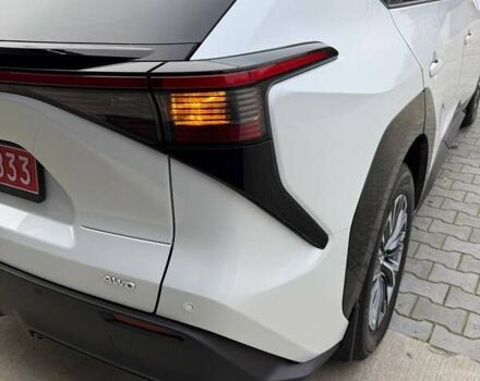 Белый Тойота bZ4X, объемом двигателя 0 л и пробегом 2 тыс. км за 27999 $, фото 122 на Automoto.ua