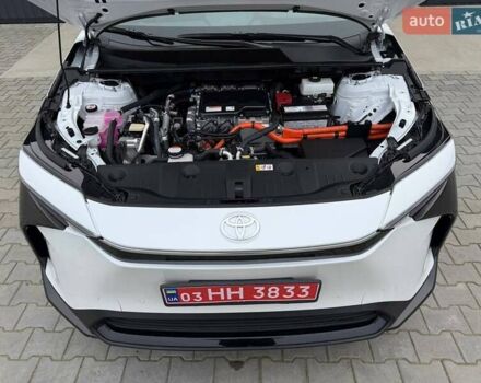 Белый Тойота bZ4X, объемом двигателя 0 л и пробегом 2 тыс. км за 27999 $, фото 54 на Automoto.ua